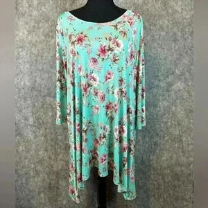 NWT Paisley Grace Boutique Floral Top - XL